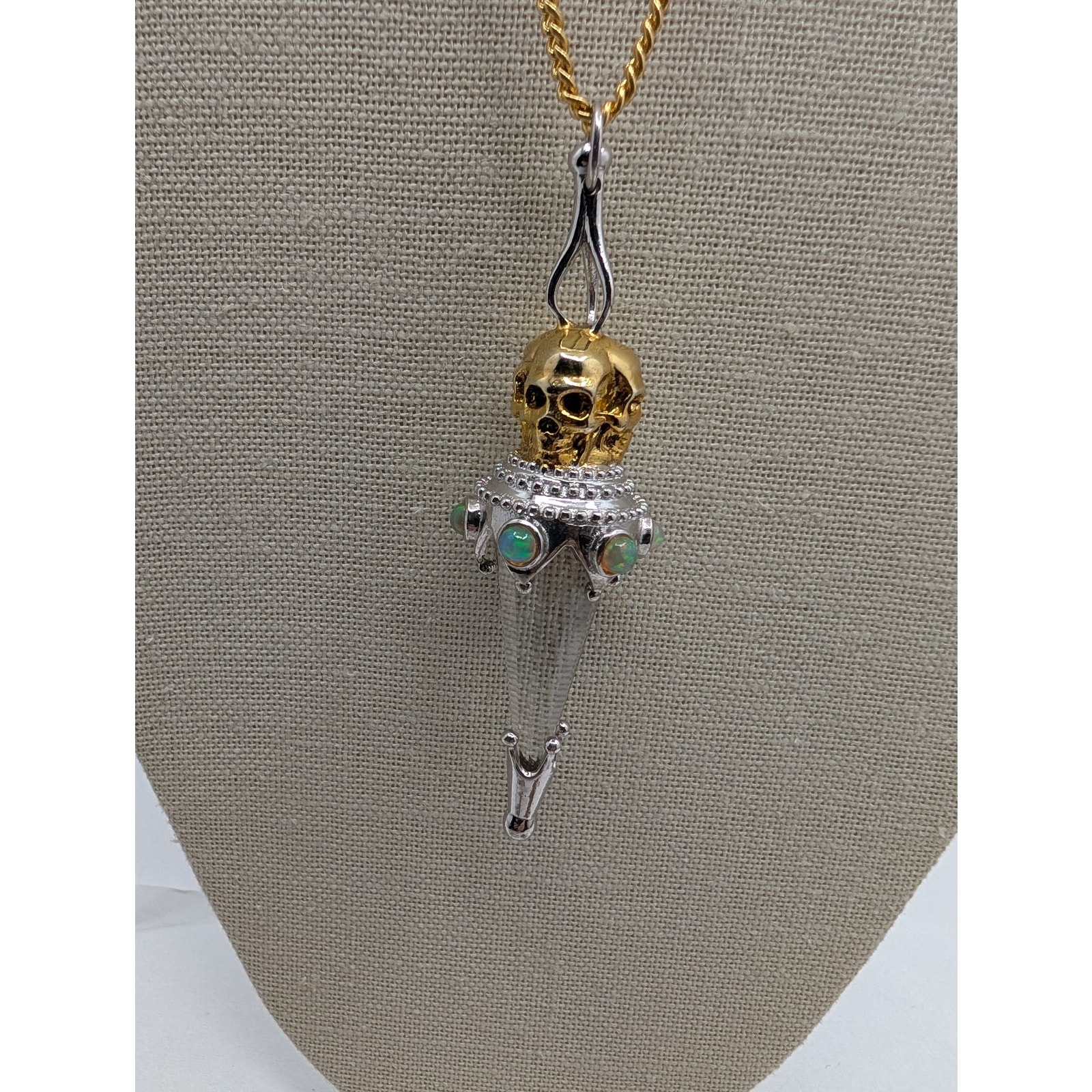 Fashion Skull Opal Crystal Pendant Necklace Gold Tone Silver Tone Unique Style 129$
